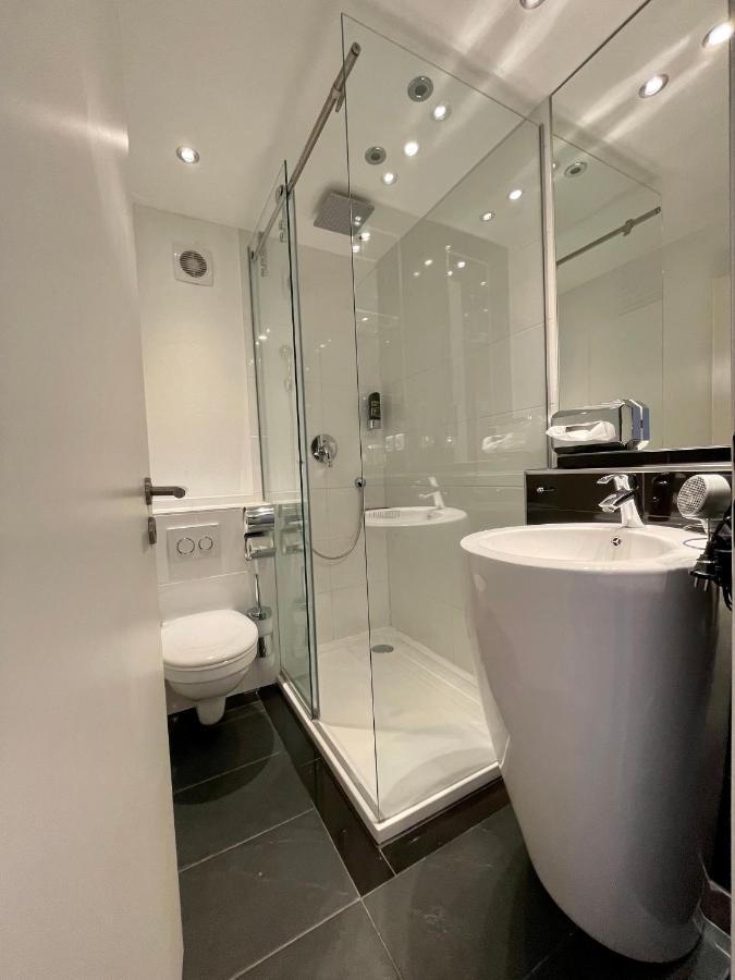 Hardi'S Hotel Инцелль Экстерьер фото