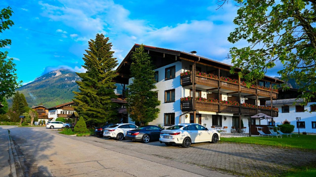 Hardi'S Hotel Инцелль Экстерьер фото