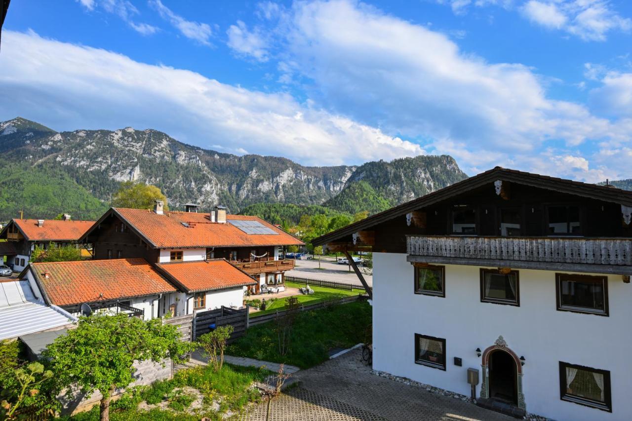 Hardi'S Hotel Инцелль Экстерьер фото